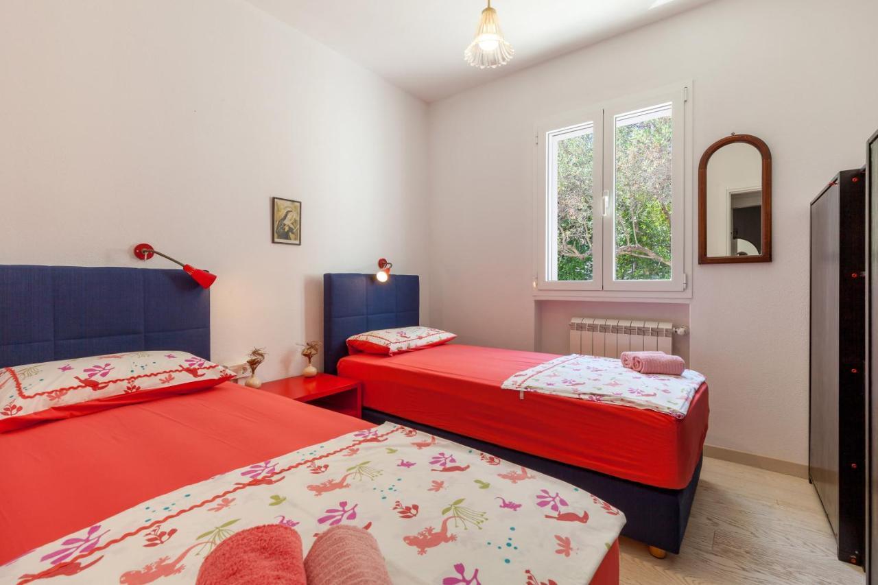 Holiday Home Duje Trogir Eksteriør bilde